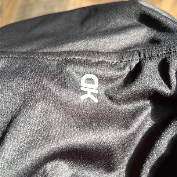 Women’s Little Donkey Andy wind proof vest. Size XL - Picture 5 of 5